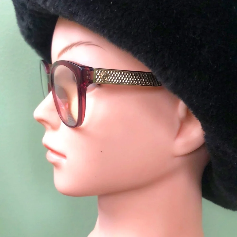 Versace Model 3240 Eyeglasses with Case. 52 16 140